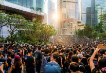 Les réactions du monde des affaires face à la crise qui agite Hong Kong
